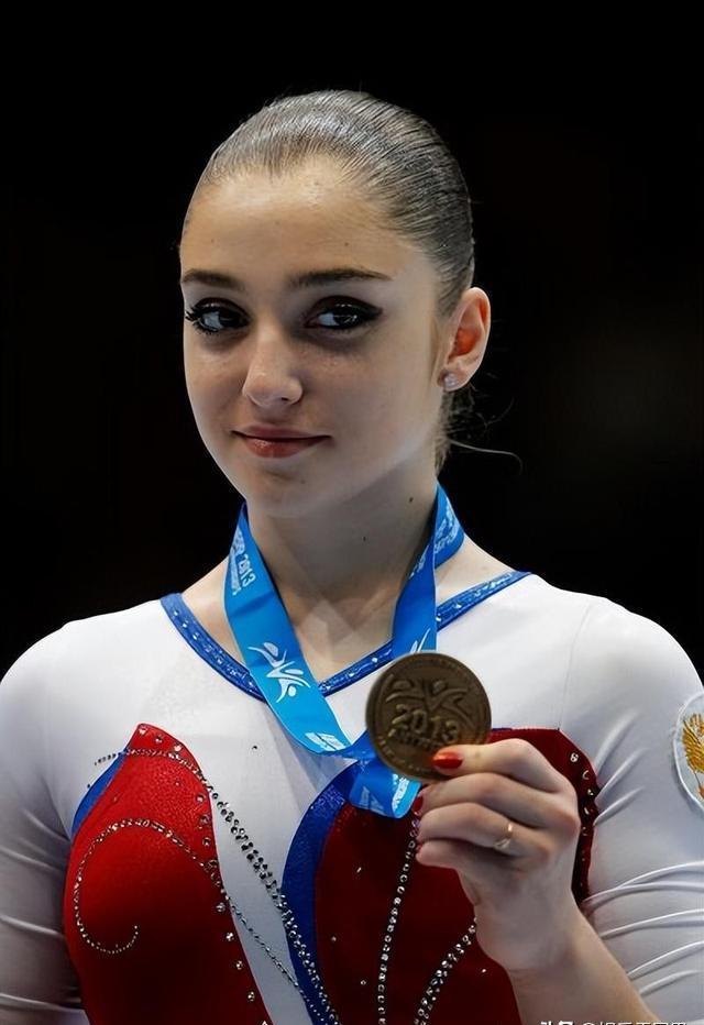 俄罗斯队在体操赛上获得好成绩 俄罗斯队在体操赛上获得好成绩