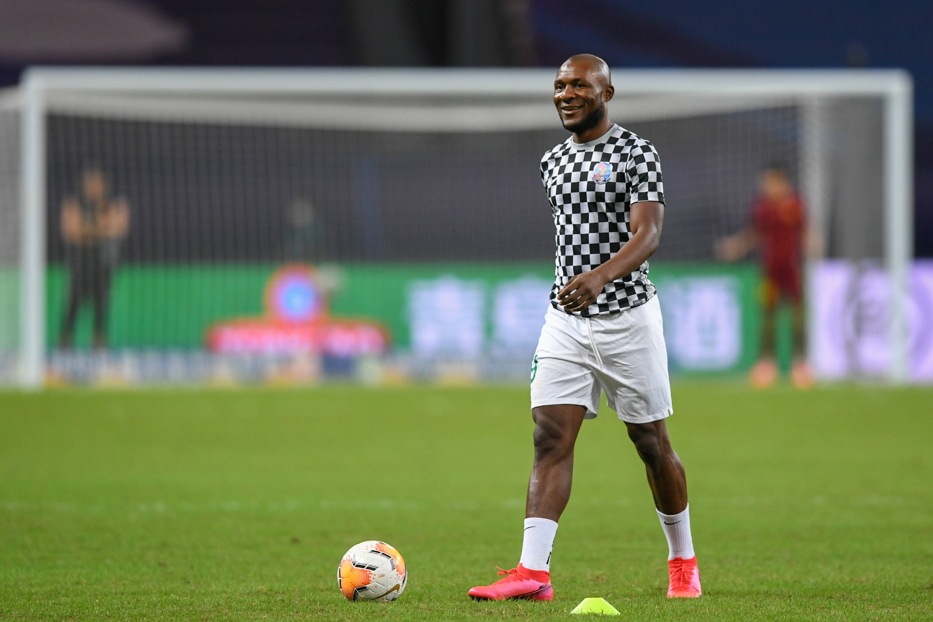 爱游戏登录入口-青岛黄海击败河北精英，提升士气