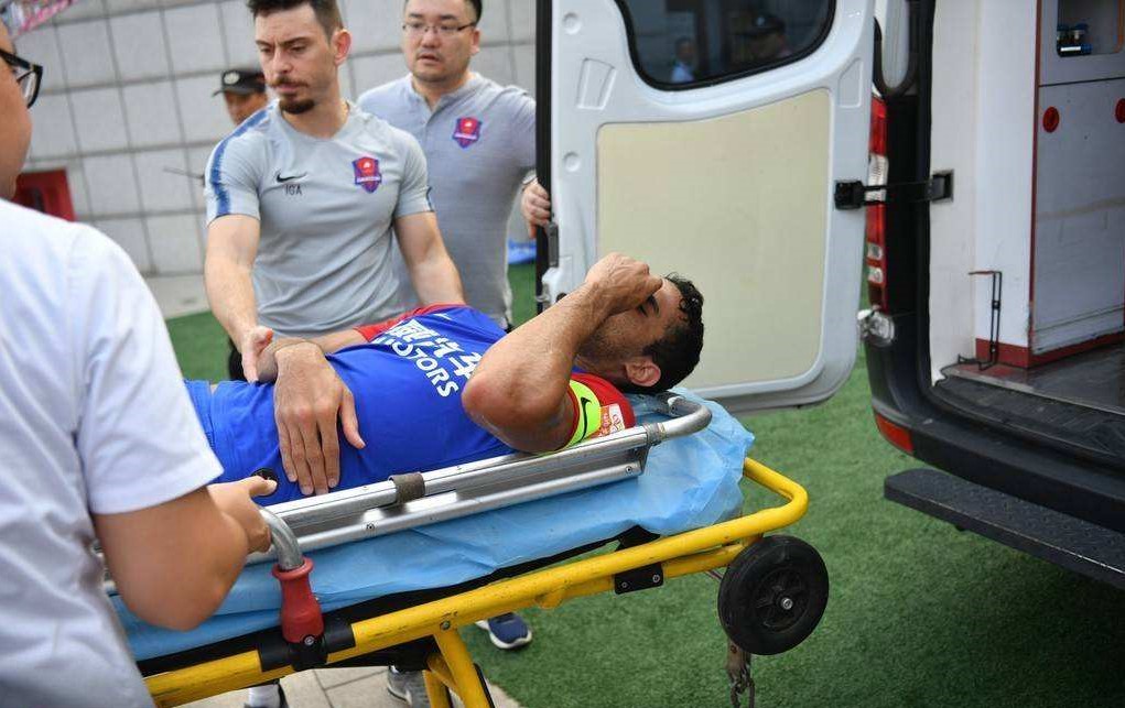 爱游戏官网-重庆斯威保持不败，继续努力追赶前四