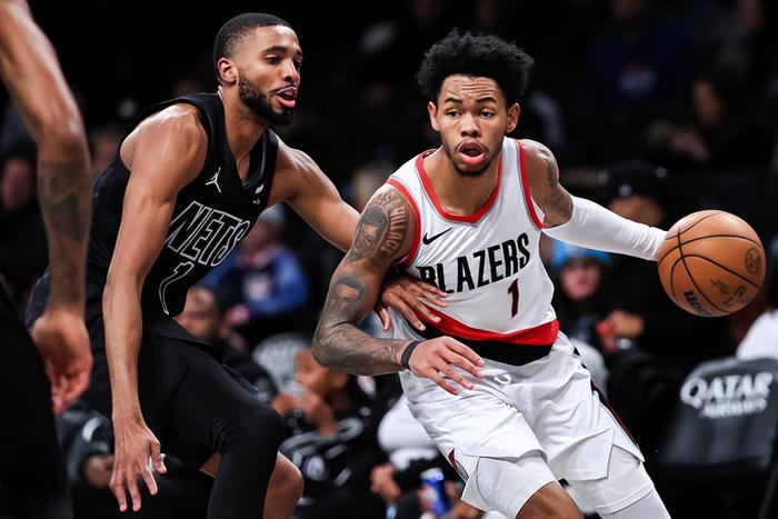 爱游戏官网网页版入口-包含尼克斯击溃马刺，球队赢球氛围积极向上的词条