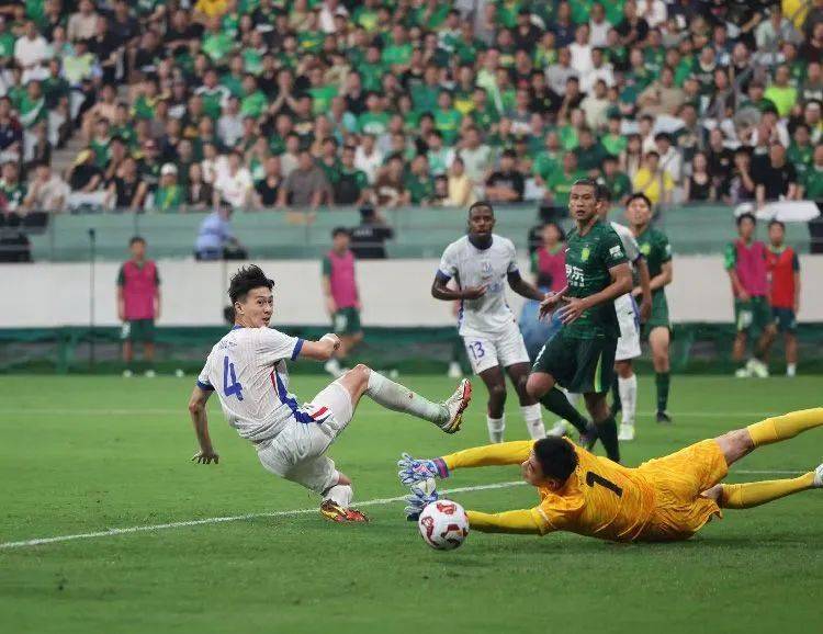 阿根廷中场加盟中超联赛,引爆球迷热情 阿根廷中场加盟中超联赛,引爆球迷热情