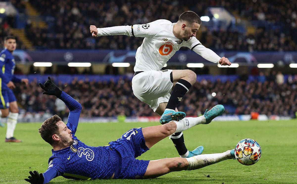 包含里尔主场夺冠,全队战术妙手击败对手的词条 包含里尔主场夺冠,全队战术妙手击败对手的词条