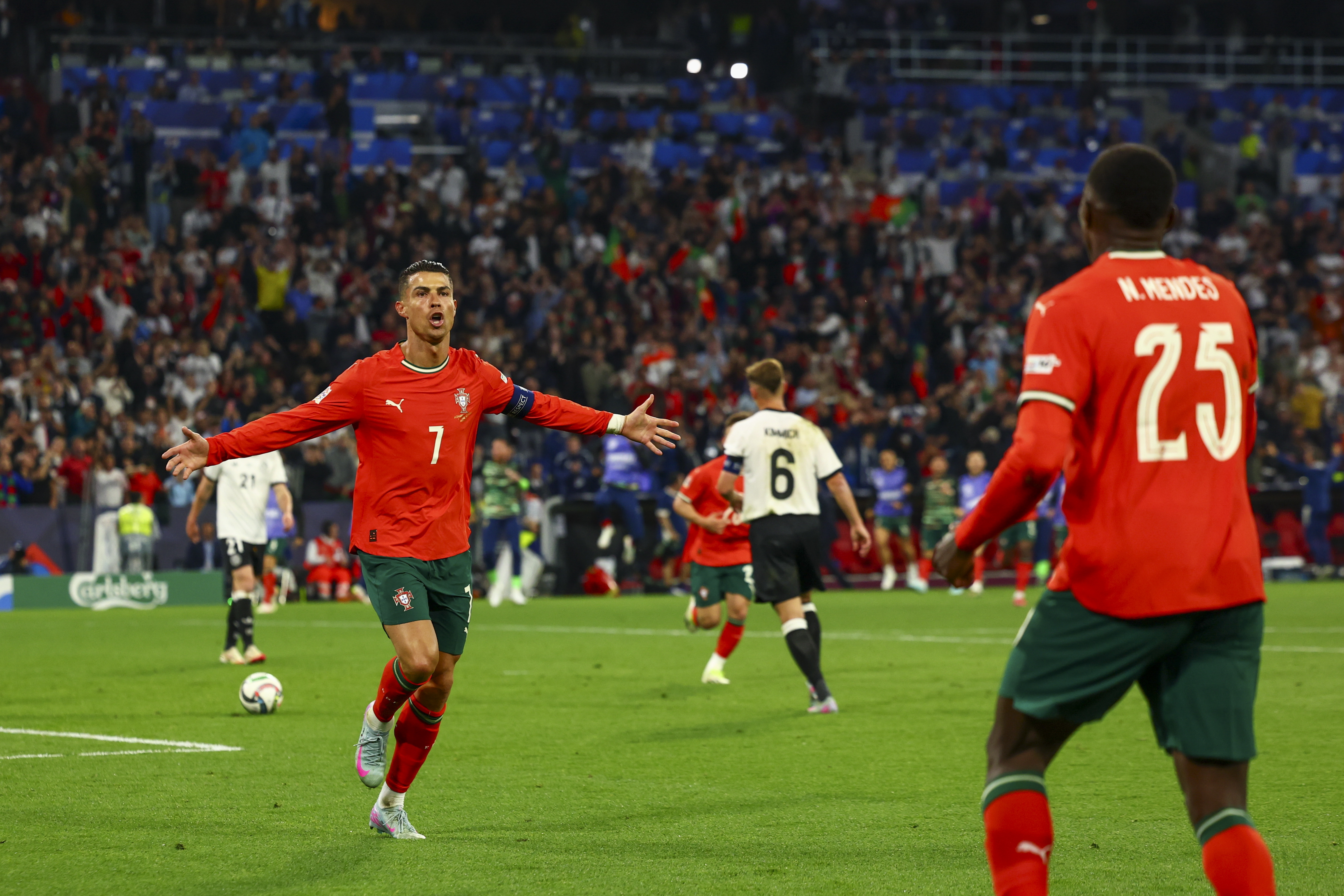 欧洲足球赛季揭幕，各国强队将在赛场上角逐的简单介绍