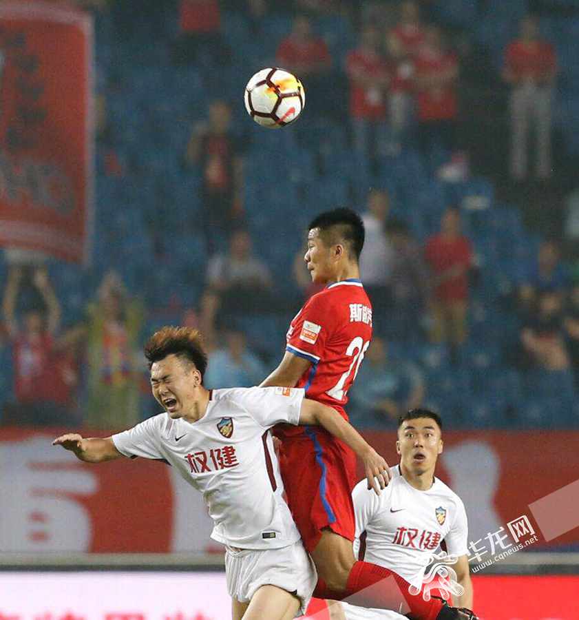 重庆斯威主场取得胜利继续领跑积分榜的简单介绍 重庆斯威主场取得胜利继续领跑积分榜的简单介绍