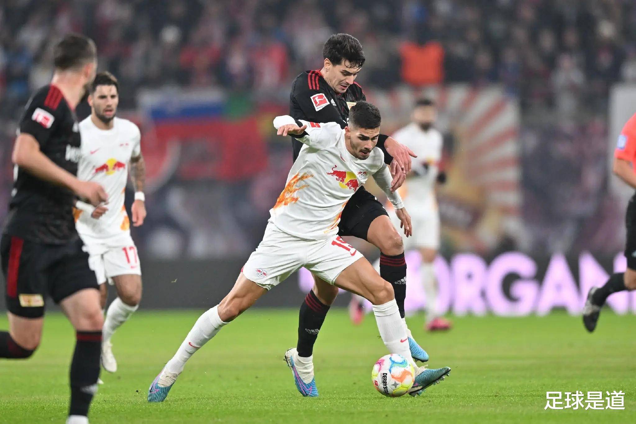 包含赫塔菲主场战胜埃尔切，豪取三分的词条