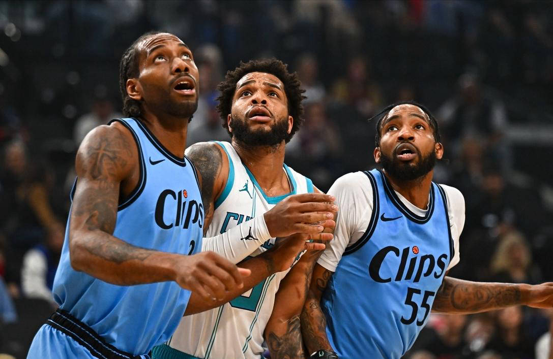 快船队逆转战胜黄蜂,实现惊险胜利 快船队逆转战胜黄蜂,实现惊险胜利