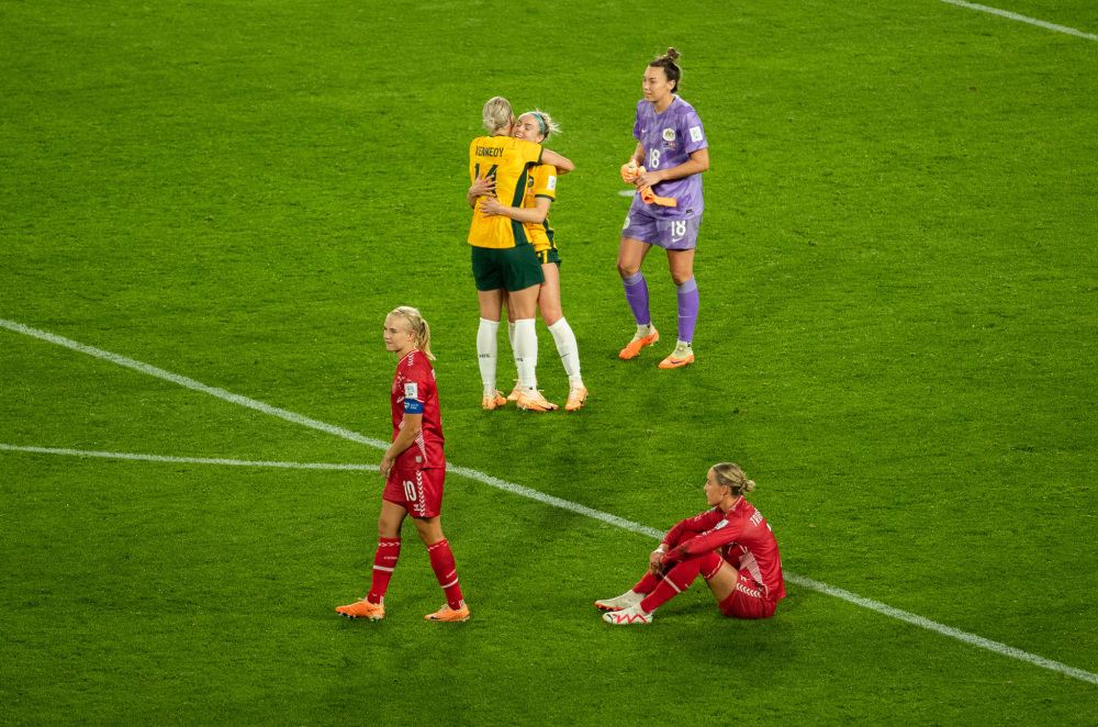 爱游戏app下载-澳大利亚女足战胜阿根廷，锁定女足世界杯八强的简单介绍