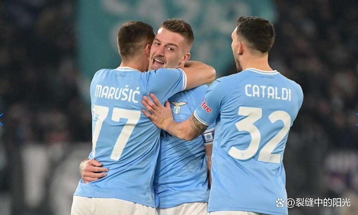 关于那不勒斯战胜帕尔马，保持连胜的信息