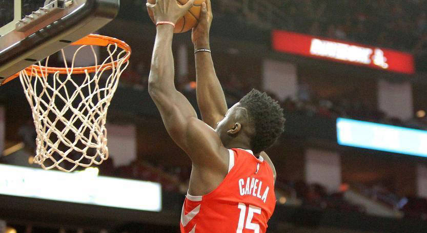 火箭取得三连胜，卡佩拉砍下20+20的简单介绍